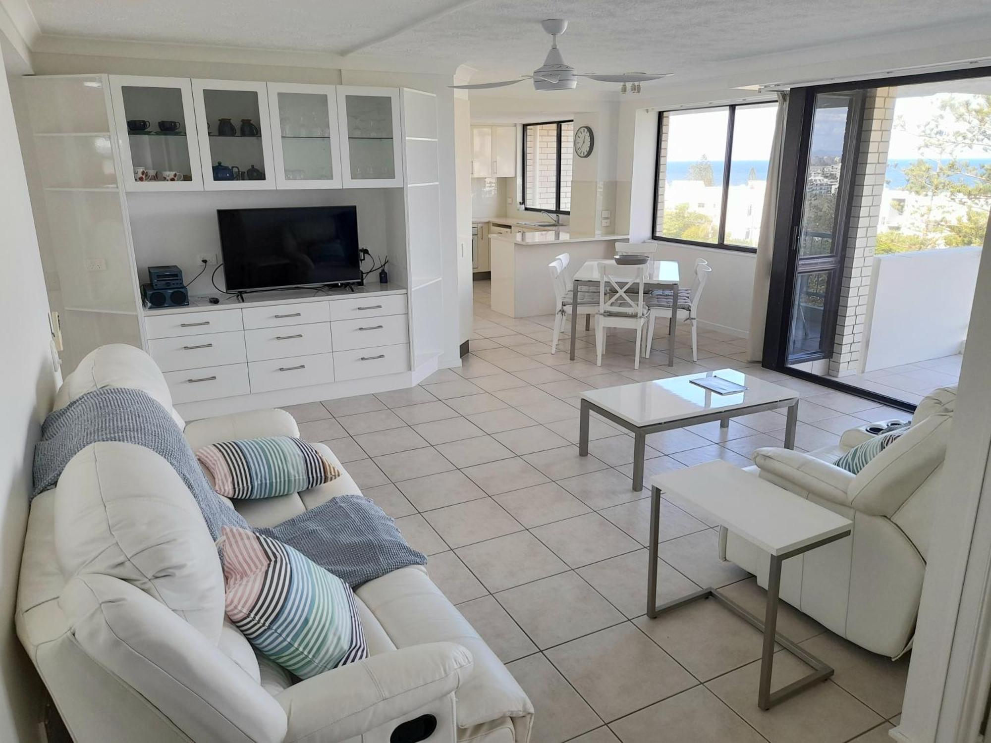 Burgess @ Kings Beach Apartments Калундра Екстериор снимка