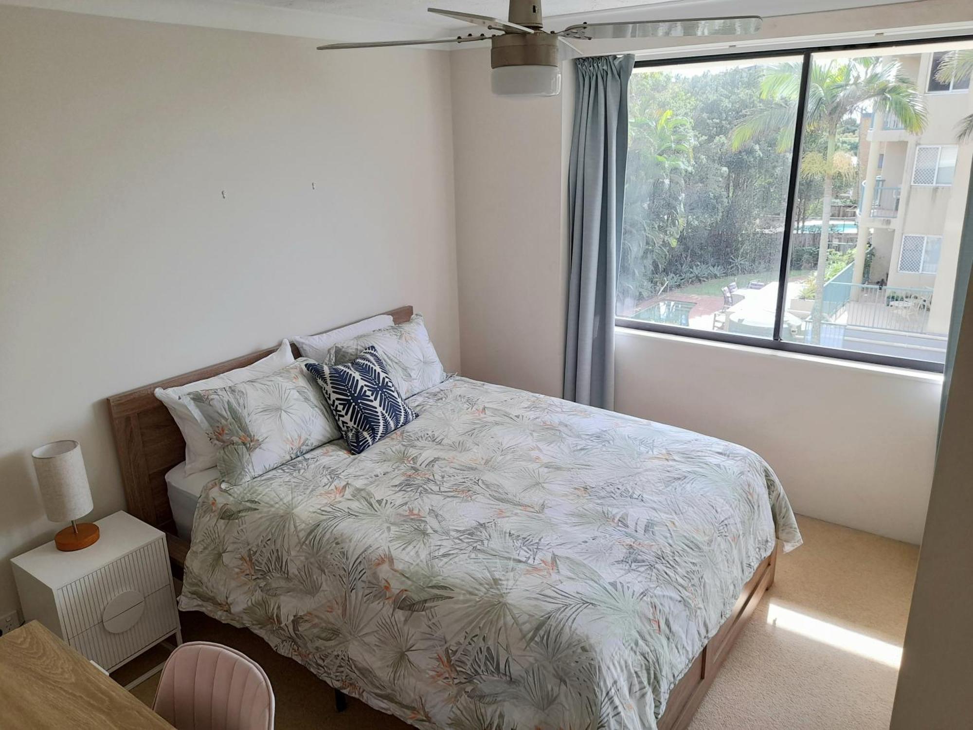Burgess @ Kings Beach Apartments Калундра Екстериор снимка